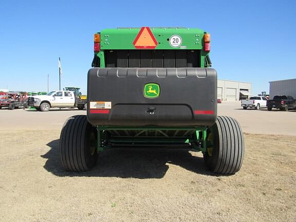 Image of John Deere 560M equipment image 3