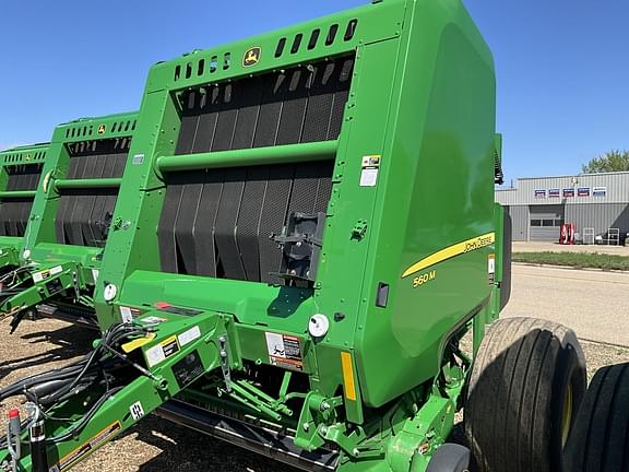Image of John Deere 560M equipment image 4
