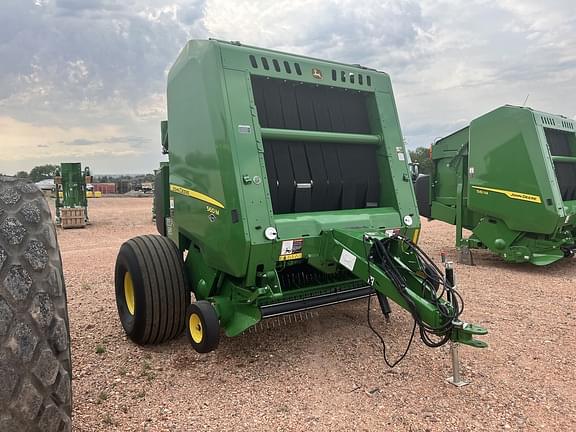 Image of John Deere 560M equipment image 3