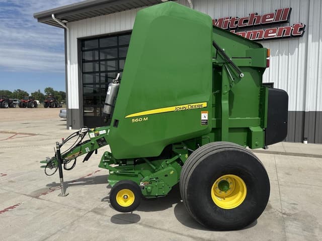 Image of John Deere 560M equipment image 1