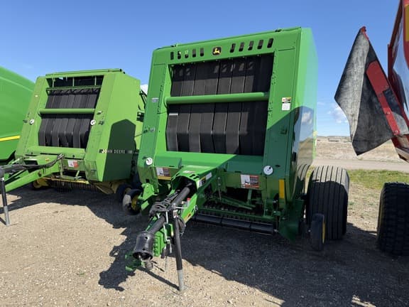 Image of John Deere 560M equipment image 1