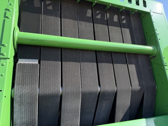 Image of John Deere 560M equipment image 4