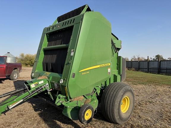 Image of John Deere 560M equipment image 4