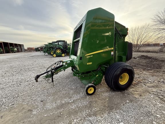 Image of John Deere 560M equipment image 4