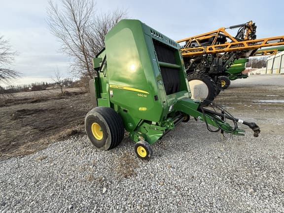 Image of John Deere 560M equipment image 3