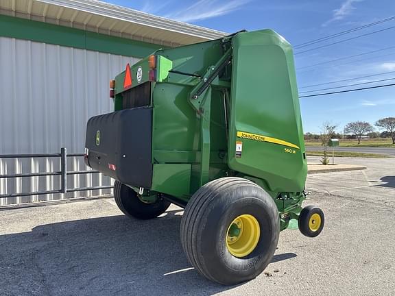 Image of John Deere 560M equipment image 4