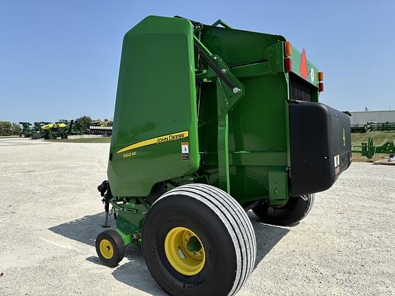 Image of John Deere 560M equipment image 2