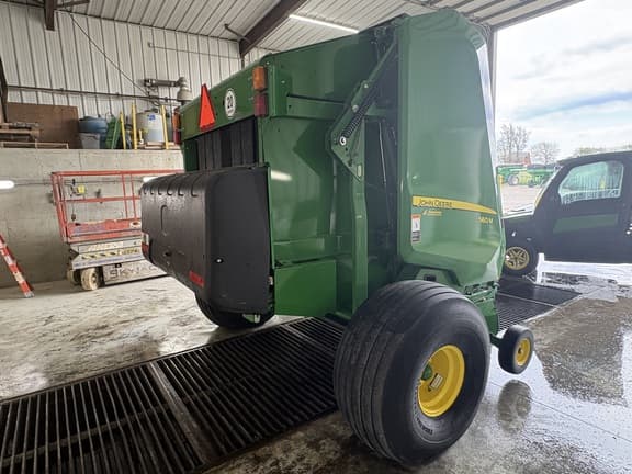 Image of John Deere 560M equipment image 4