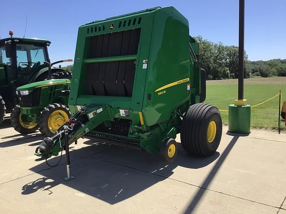 Image of John Deere 560M equipment image 1