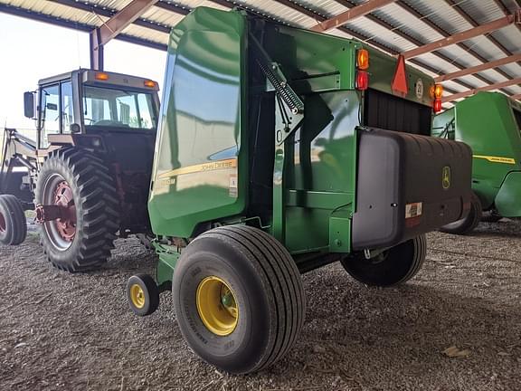 Image of John Deere 560M equipment image 4