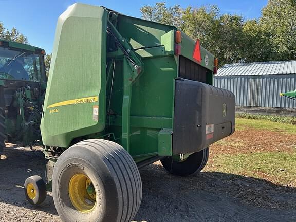 Image of John Deere 560M equipment image 4
