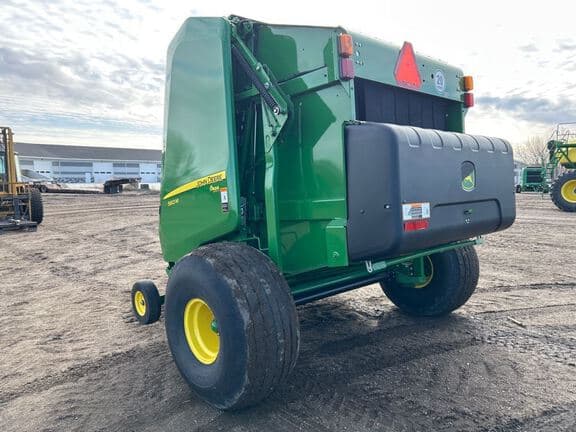 Image of John Deere 560M equipment image 4