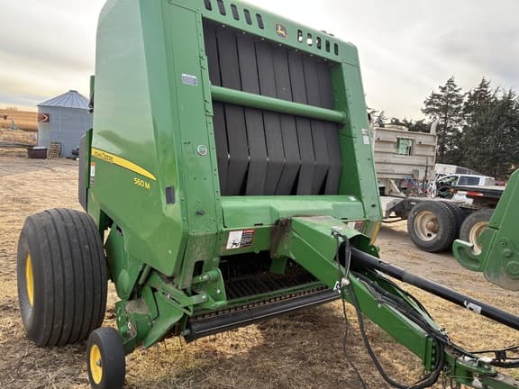 Image of John Deere 560M equipment image 2