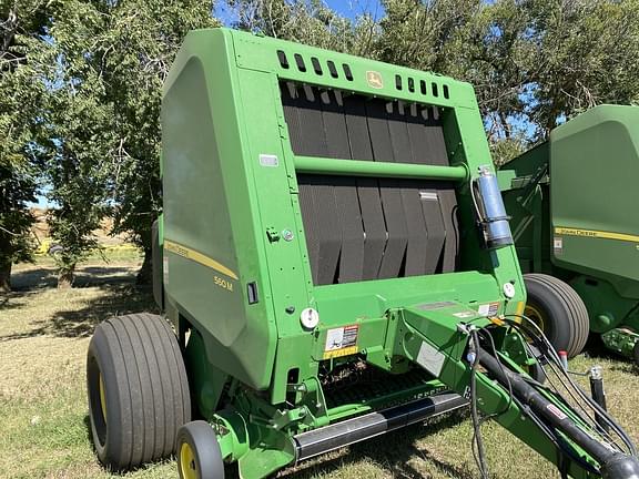 Image of John Deere 560M equipment image 1