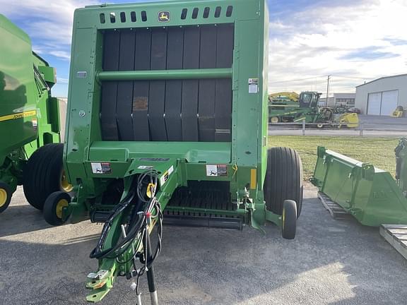 Image of John Deere 560M equipment image 1