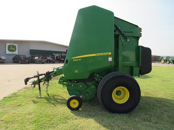 Image of John Deere 560M equipment image 1