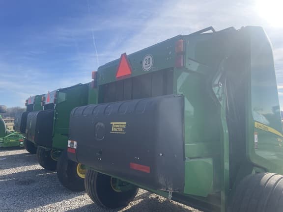 Image of John Deere 560M equipment image 4