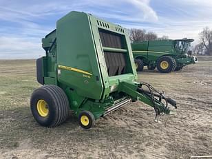 Main image John Deere 560M 7