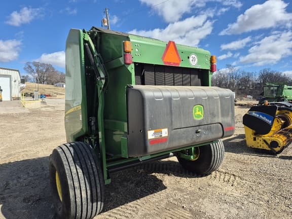 Image of John Deere 560M equipment image 2
