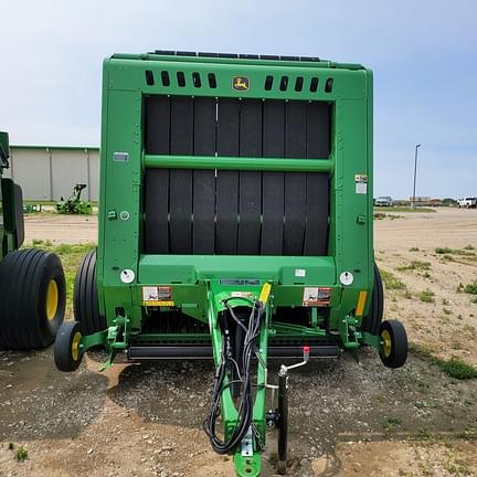 Image of John Deere 560M equipment image 1