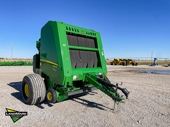 Image of John Deere 560M equipment image 2