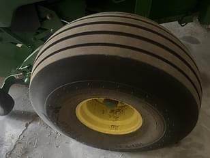 Main image John Deere 560R 7