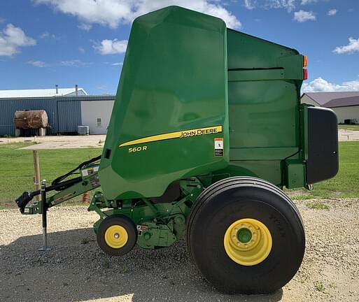 Image of John Deere 560R equipment image 4