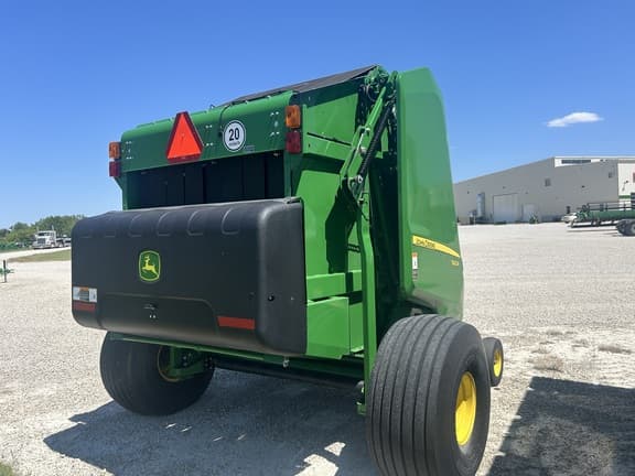 Image of John Deere 560R equipment image 2