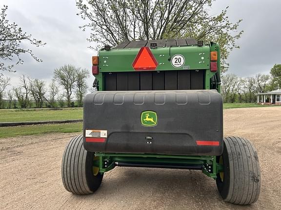 Image of John Deere 560R equipment image 2