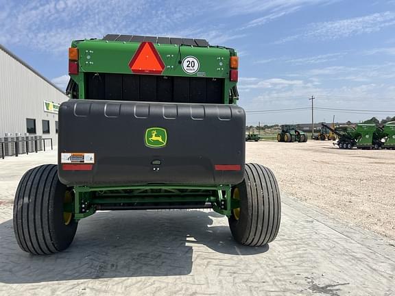 Image of John Deere 560R equipment image 3