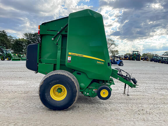 Image of John Deere 560R equipment image 3