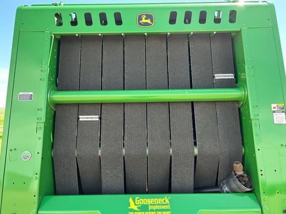 Image of John Deere 560R equipment image 4