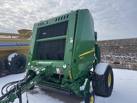 Image of John Deere 560R equipment image 1