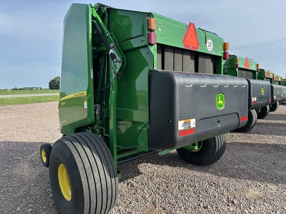Image of John Deere 560R equipment image 3