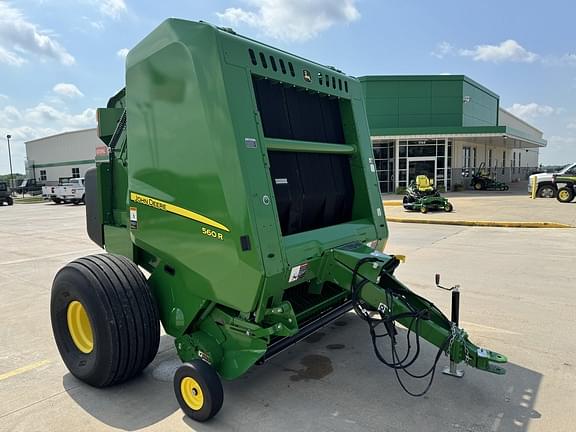 Image of John Deere 560R equipment image 1