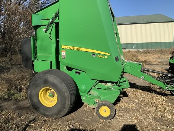 Image of John Deere 560R equipment image 1