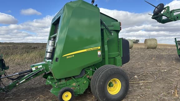 Image of John Deere 560R equipment image 3