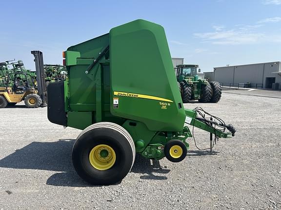 Image of John Deere 560R equipment image 4