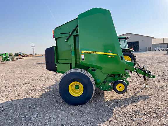 Image of John Deere 560R equipment image 3