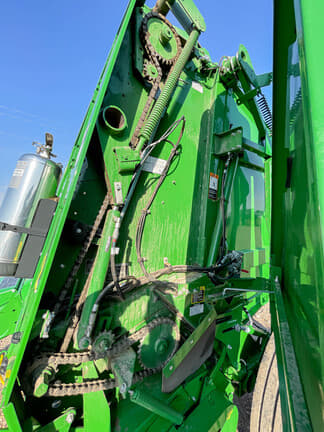 Image of John Deere 560R equipment image 3