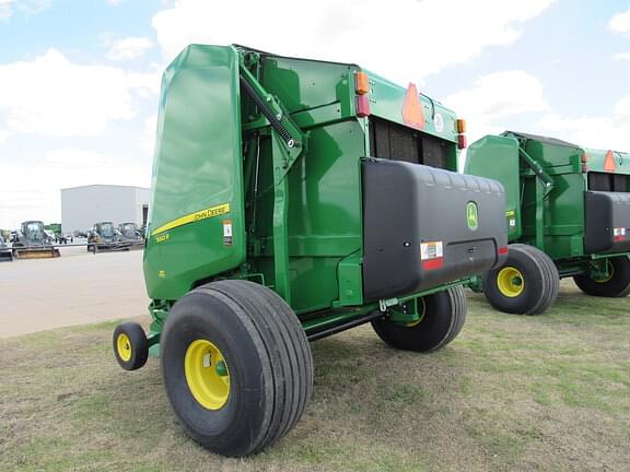 Image of John Deere 560R equipment image 2