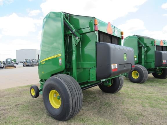 Image of John Deere 560R equipment image 2