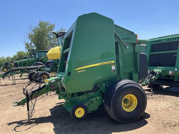 Image of John Deere 560R equipment image 1