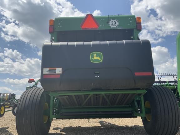 Image of John Deere 560R equipment image 4
