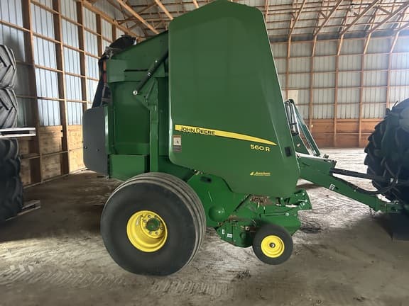 Image of John Deere 560R equipment image 2