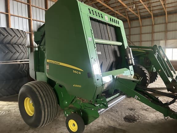 Image of John Deere 560R equipment image 3