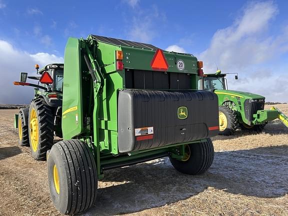 Image of John Deere 560R equipment image 2