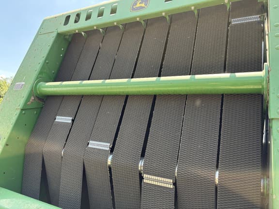 Image of John Deere 560R equipment image 4