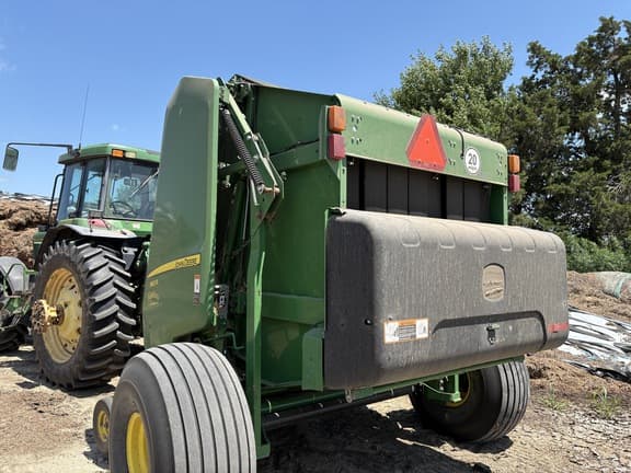 Image of John Deere 560R equipment image 2