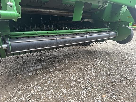 Image of John Deere 560R equipment image 4